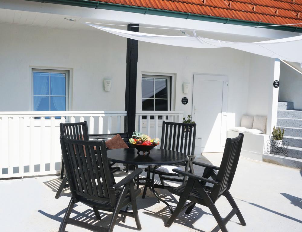 Ferienhaus Black & White Bromberg Экстерьер фото