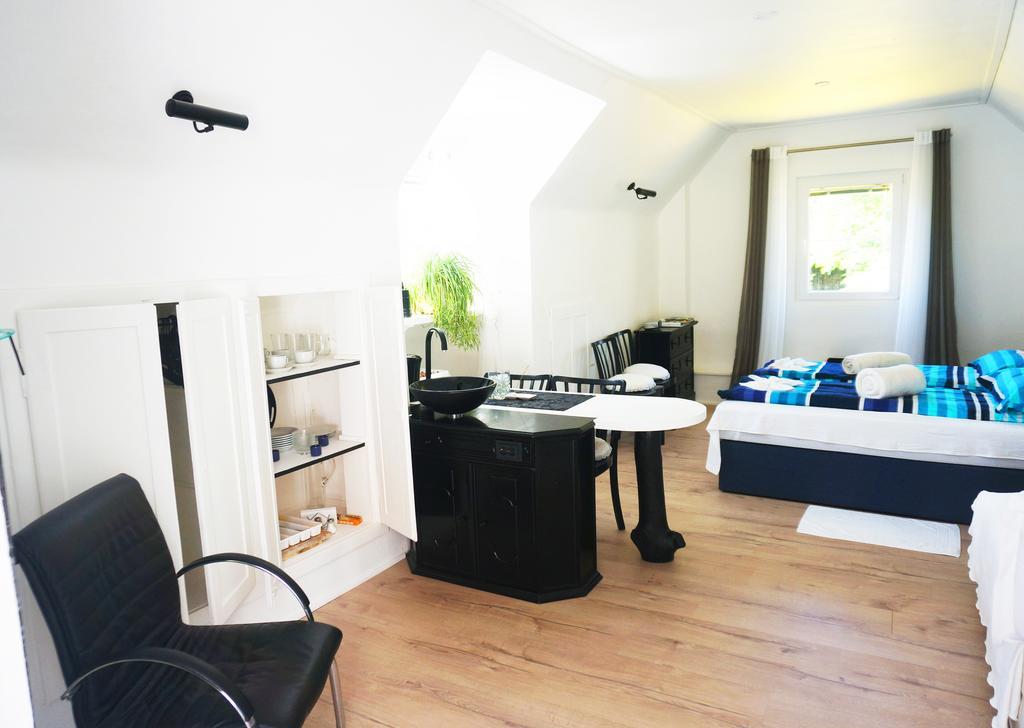 Ferienhaus Black & White Bromberg Экстерьер фото