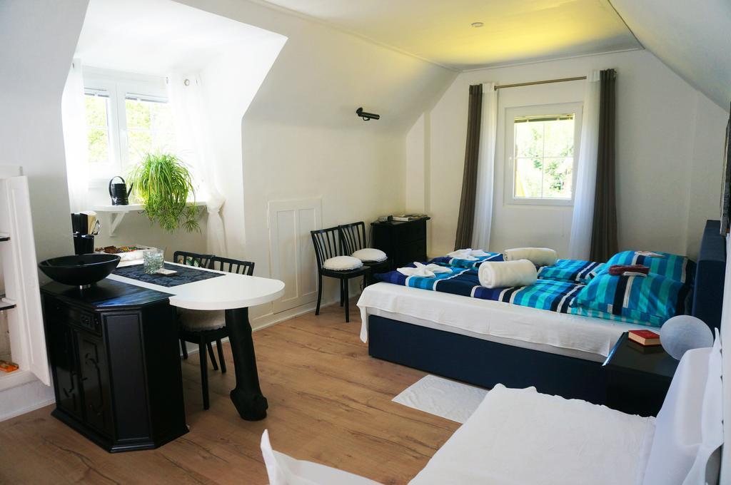 Ferienhaus Black & White Bromberg Экстерьер фото